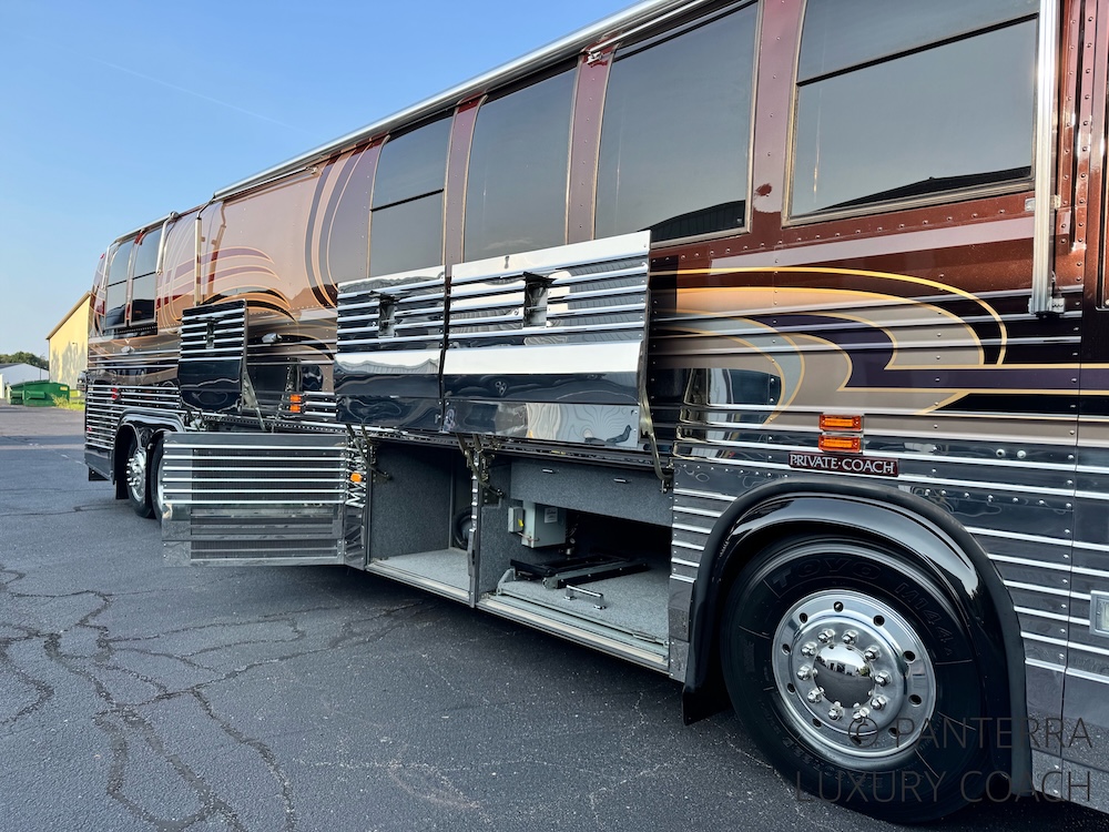 1999 Prevost Liberty XL For Sale