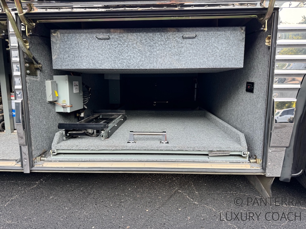 1999 Prevost Liberty XL For Sale