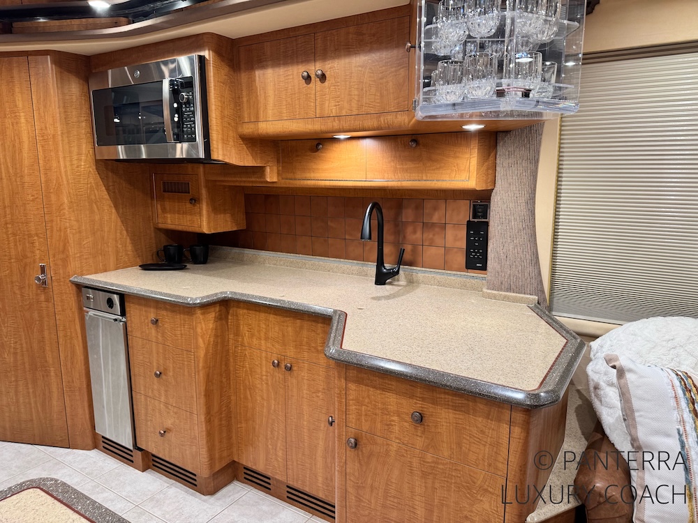1999 Prevost Liberty XL For Sale