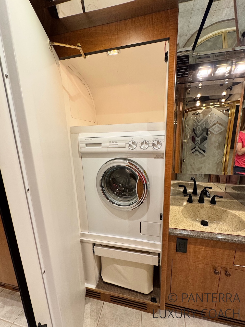 1999 Prevost Liberty XL For Sale