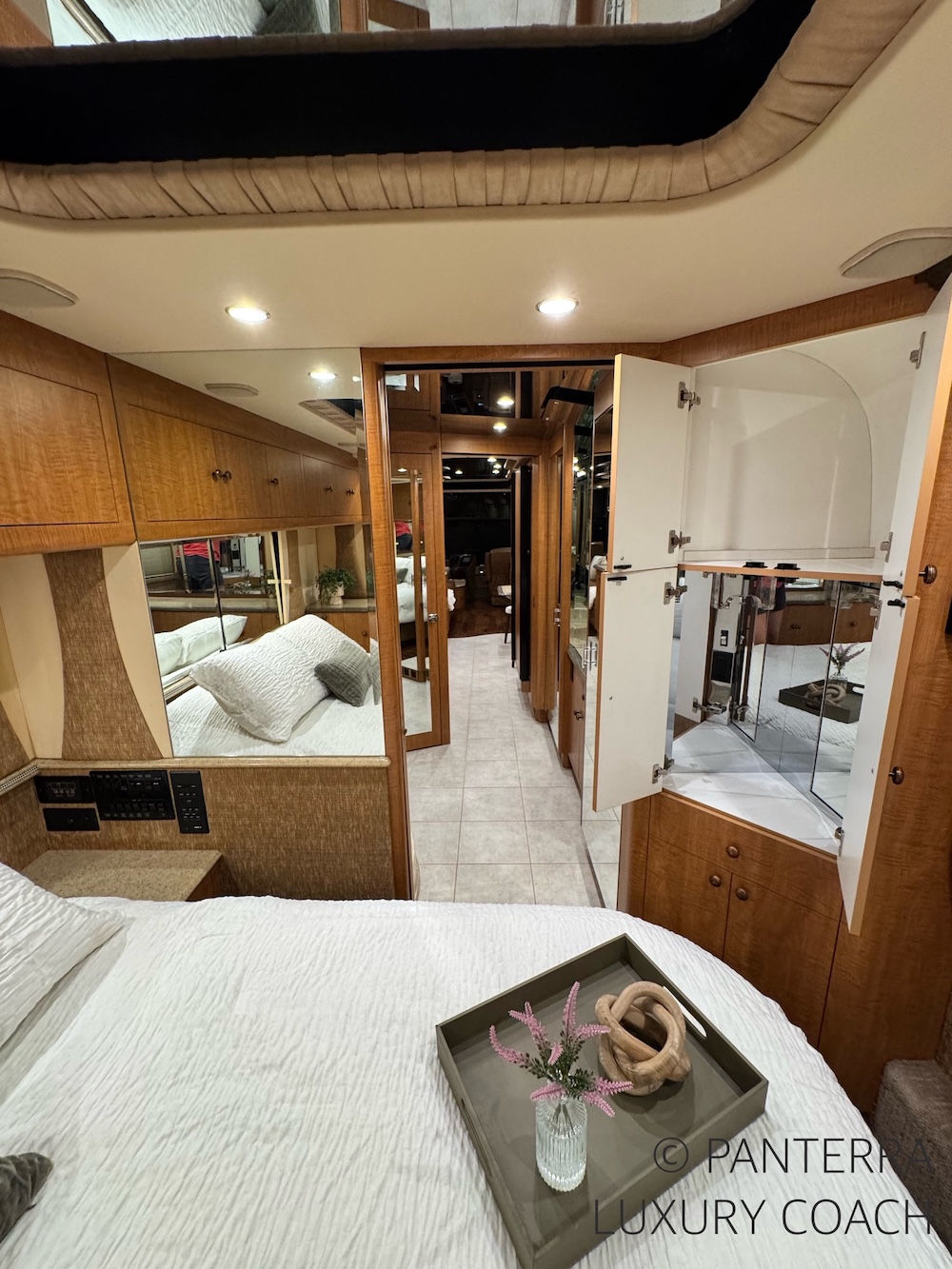 1999 Prevost Liberty XL For Sale