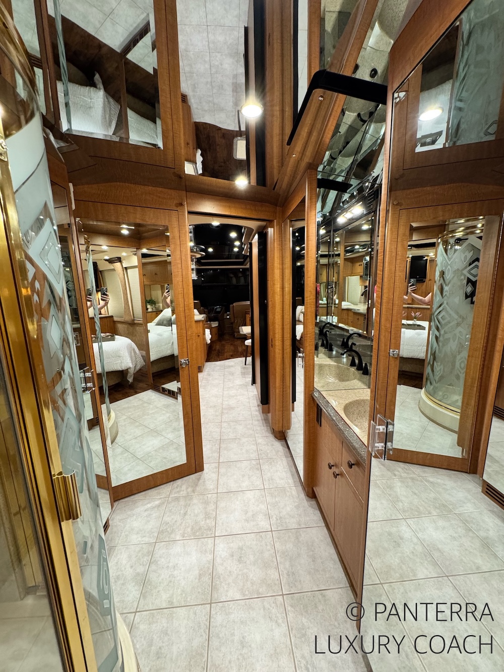 1999 Prevost Liberty XL For Sale