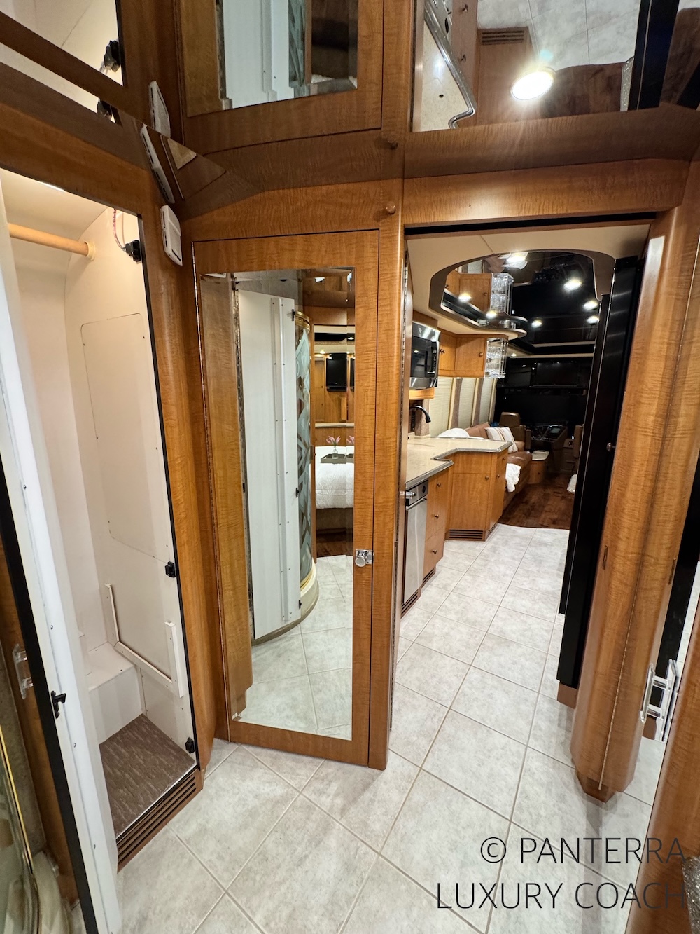 1999 Prevost Liberty XL For Sale