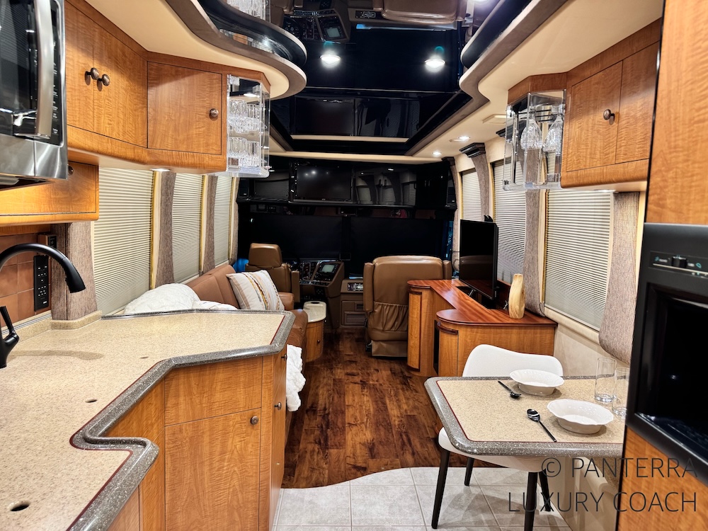 1999 Prevost Liberty XL For Sale