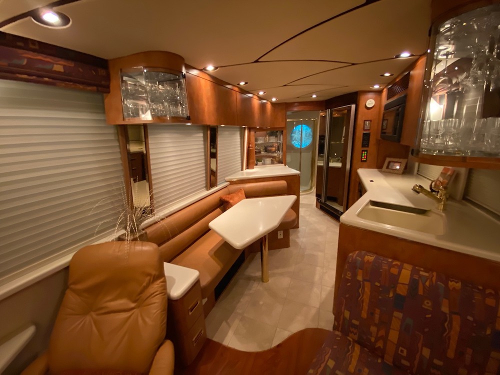 1999 Prevost Marathon XL For Sale