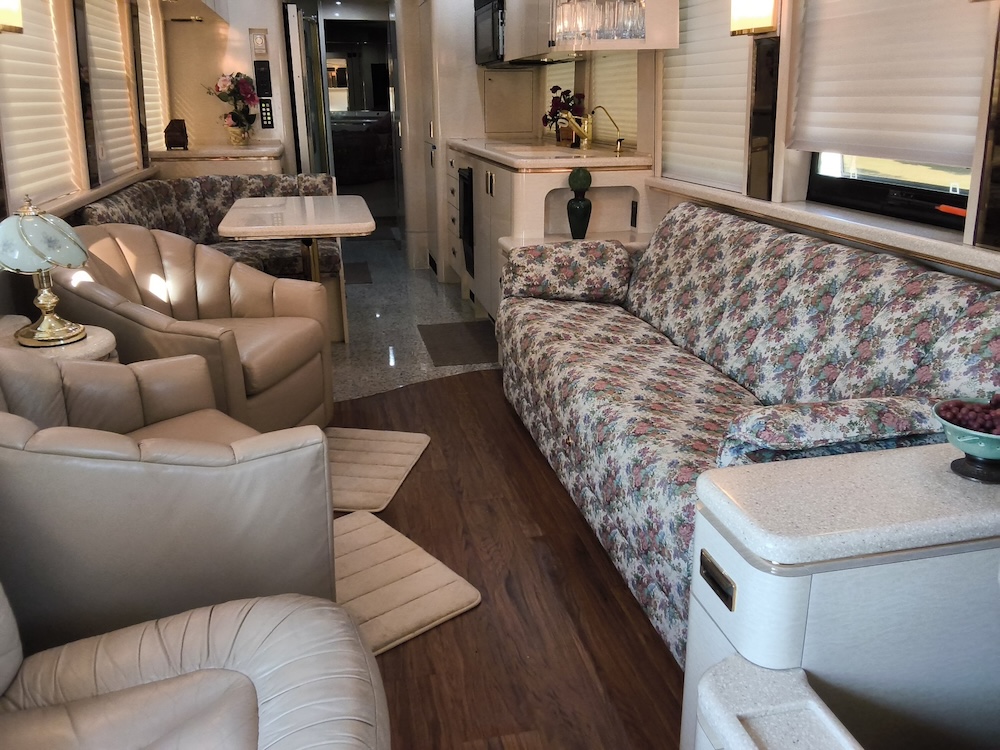 1998 Prevost Marathon XL For Sale