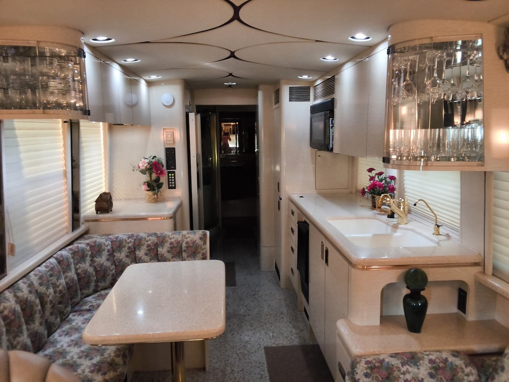 1998 Prevost Marathon XL For Sale