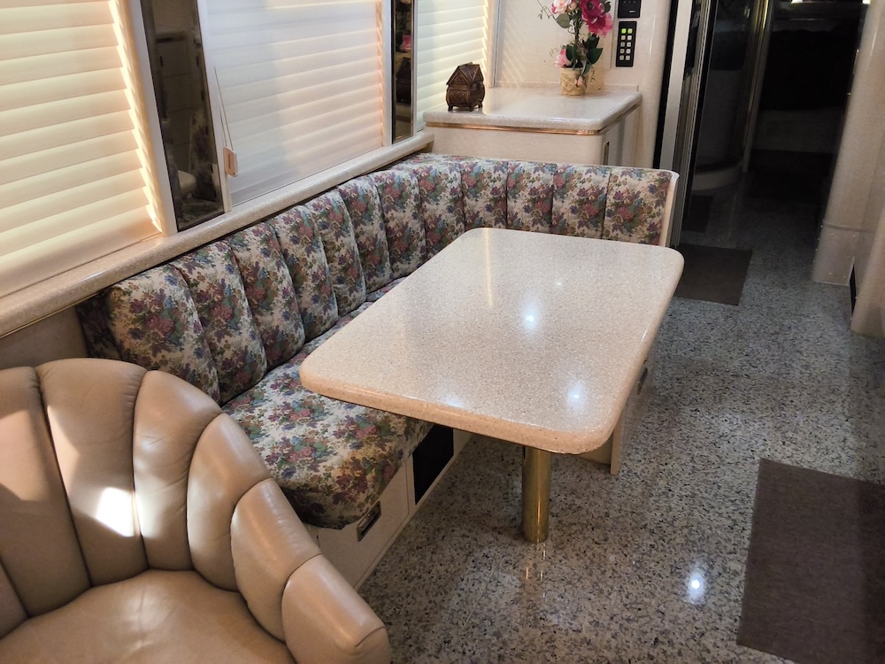 1998 Prevost Marathon XL For Sale
