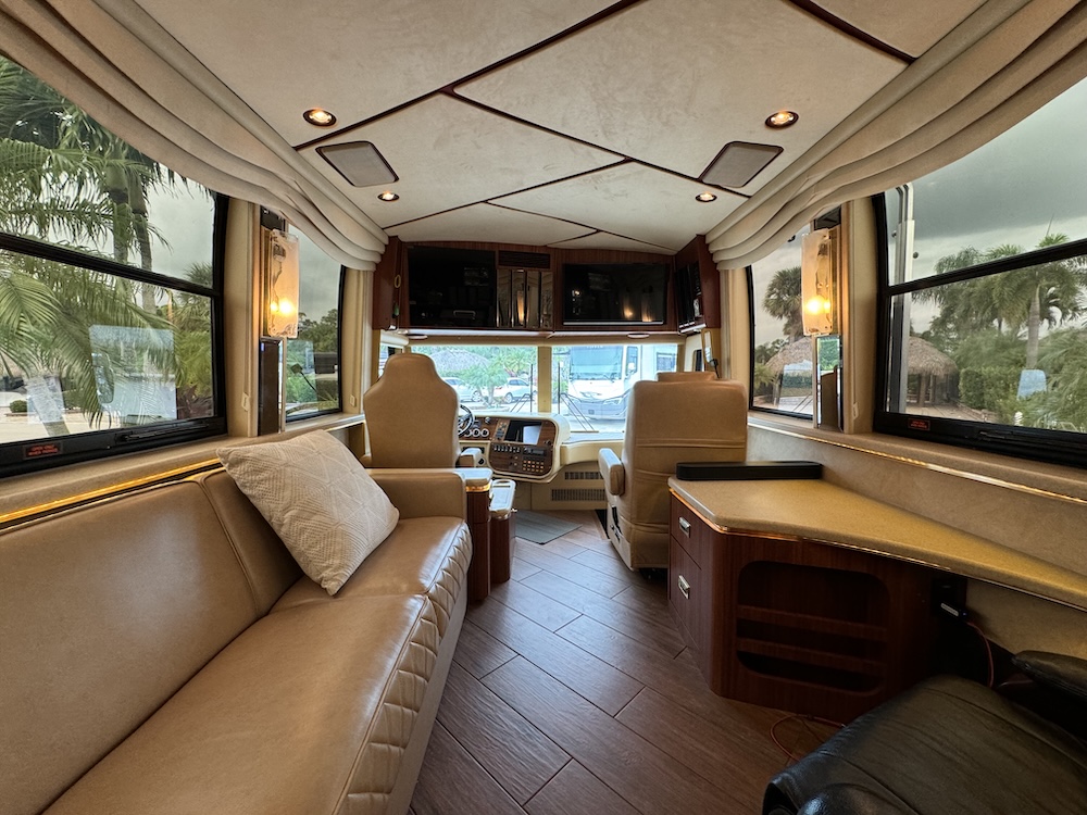 1999 Prevost Marathon XL For Sale