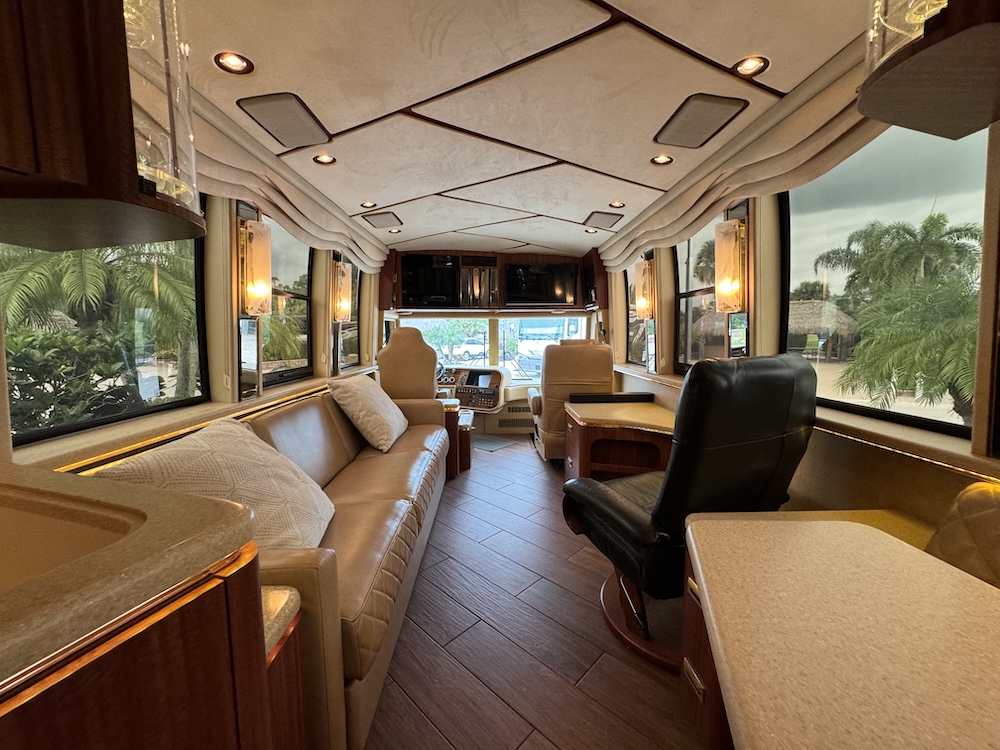 1999 Prevost Marathon XL For Sale