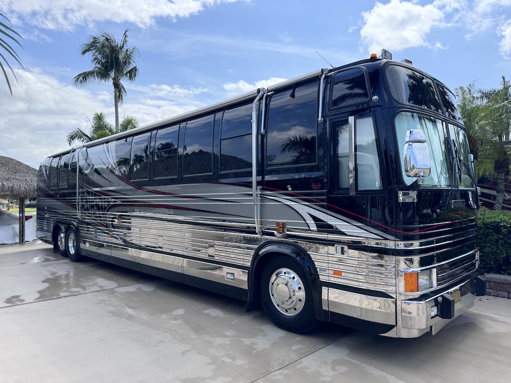 1999 Prevost Marathon XL For Sale