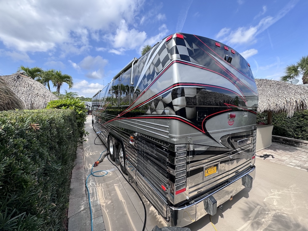 1999 Prevost Marathon XL For Sale
