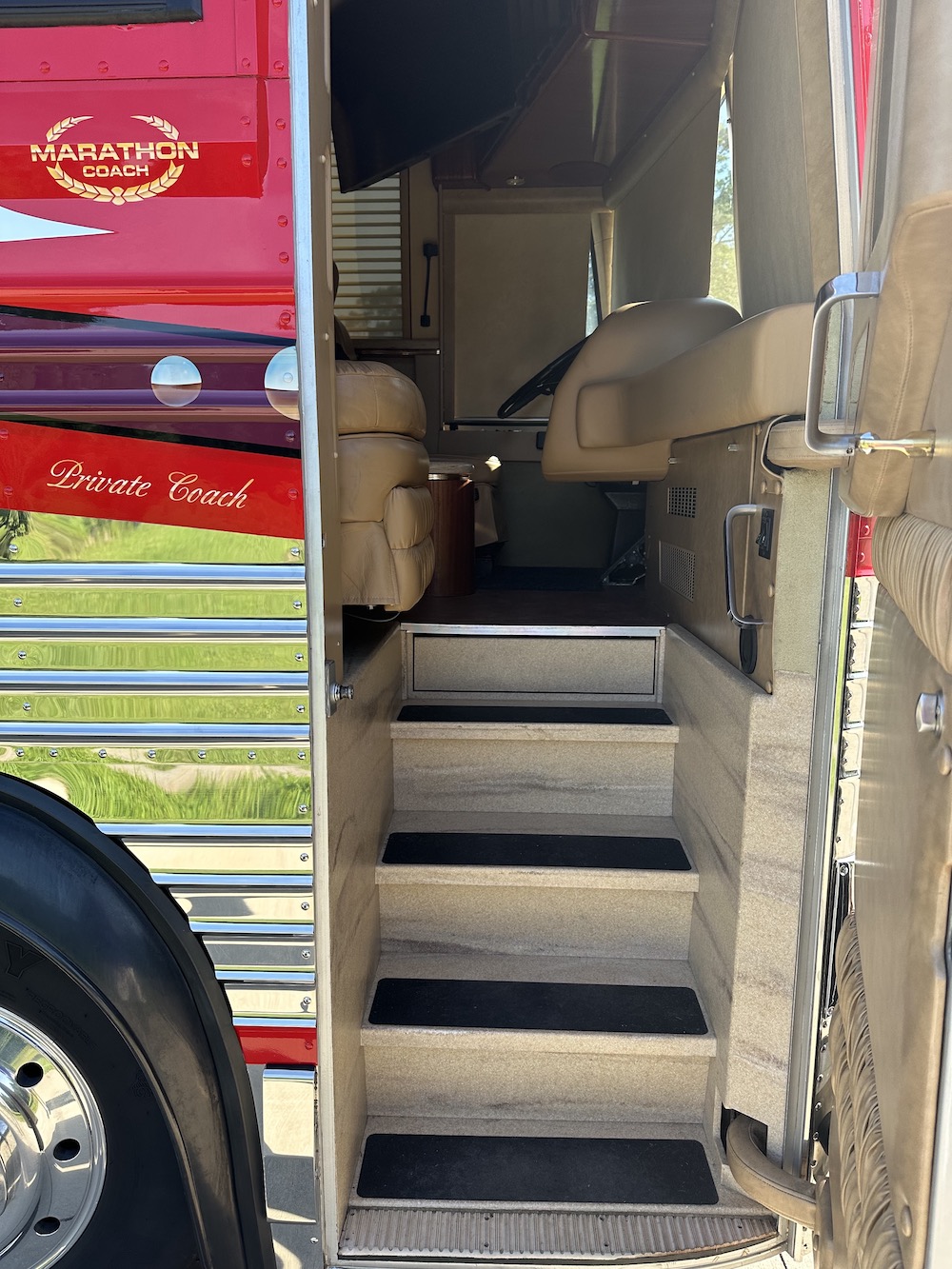 1999 Prevost Marathon XL For Sale