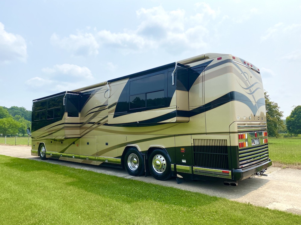 2000 Prevost Country Coach  H3-45 For Sale