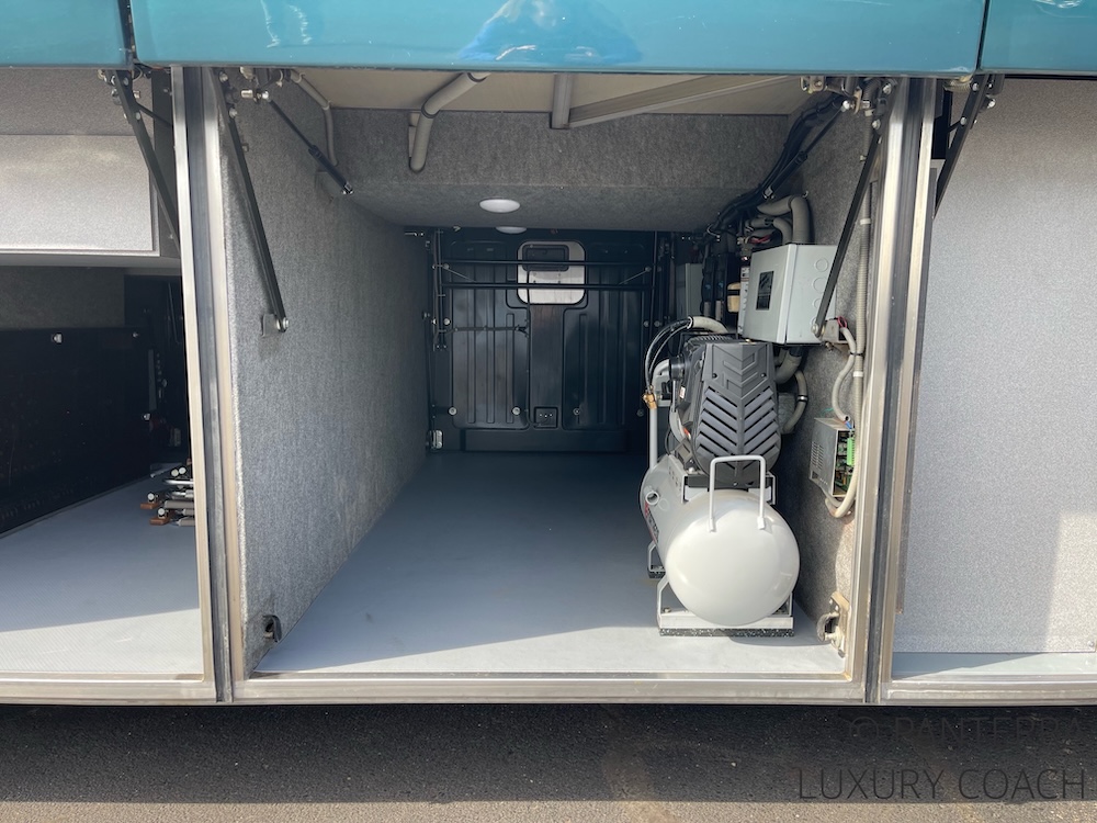2000 Prevost Country Coach H3-45 For Sale