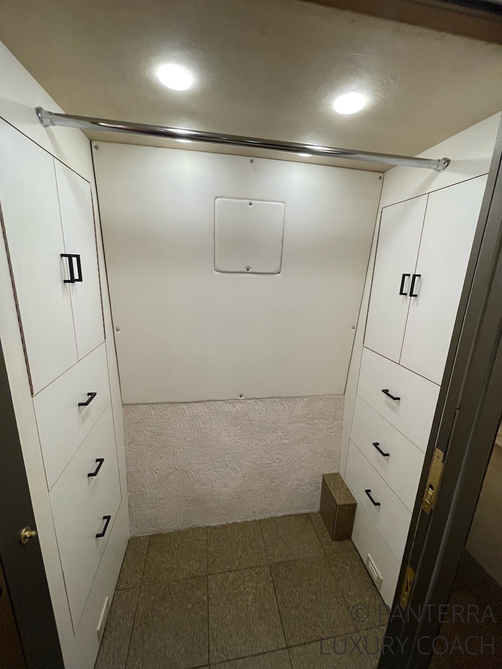2000 Prevost Country Coach H3-45 For Sale