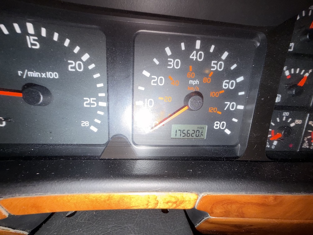 2000 Prevost Featherlite H3-45 For Sale