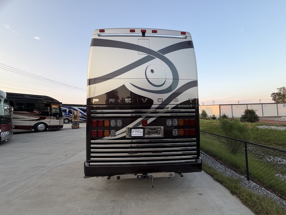 2000 Prevost Featherlite H3-45 For Sale