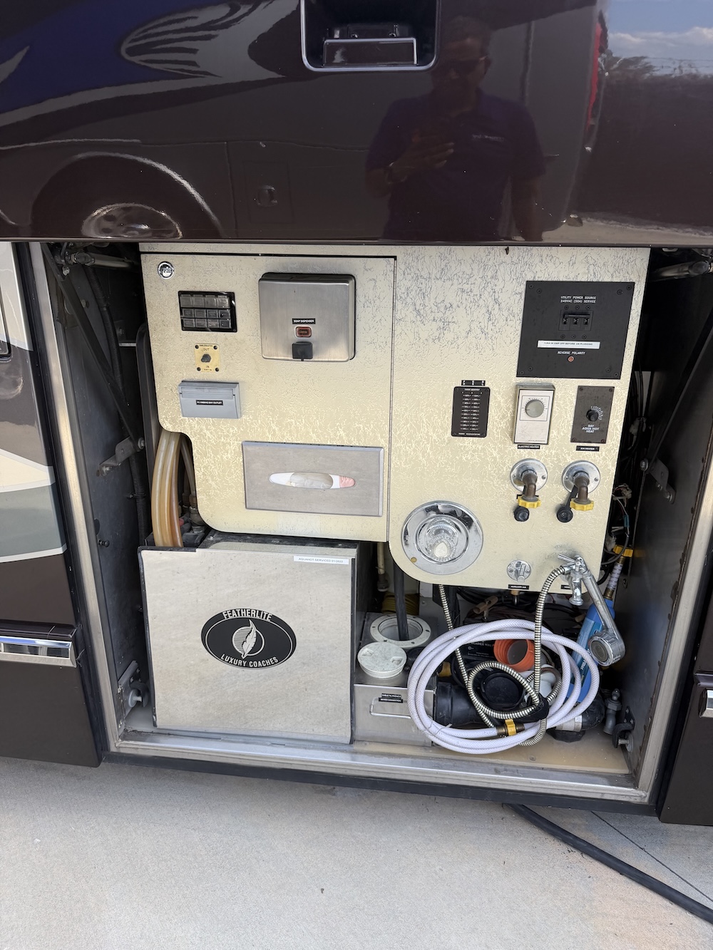 2000 Prevost Featherlite H3-45 For Sale