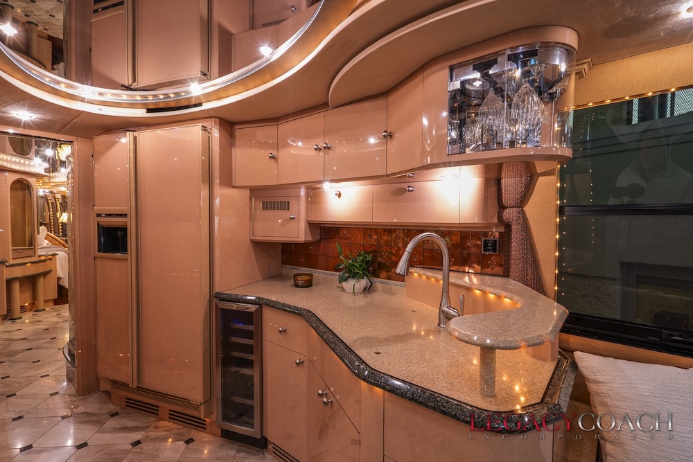 2000 Prevost Liberty XL For Sale