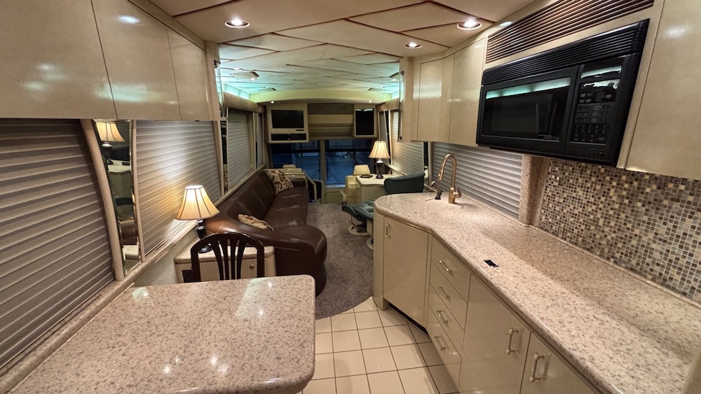 2000 Prevost Marathon H3-45 For Sale