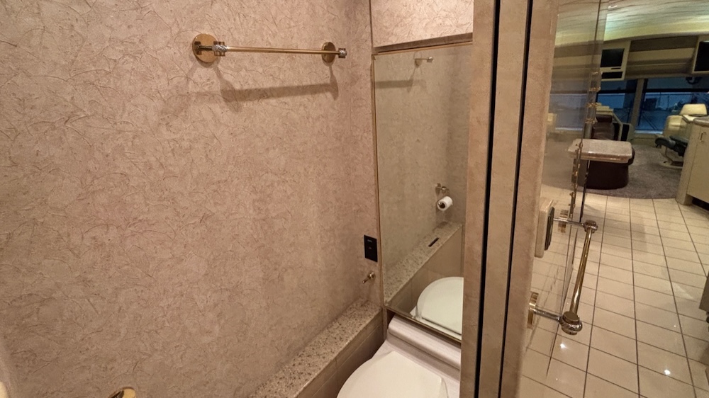 2000 Prevost Marathon H3-45 For Sale