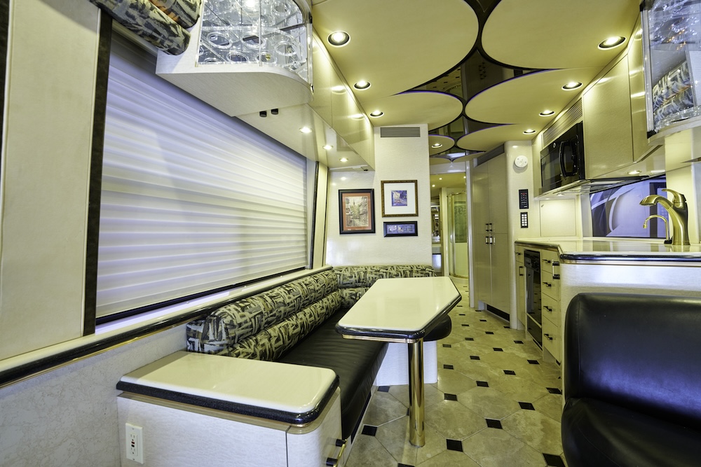 2000 Prevost Marathon H3-45 For Sale