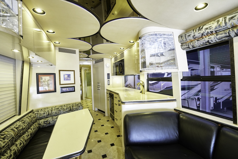 2000 Prevost Marathon H3-45 For Sale