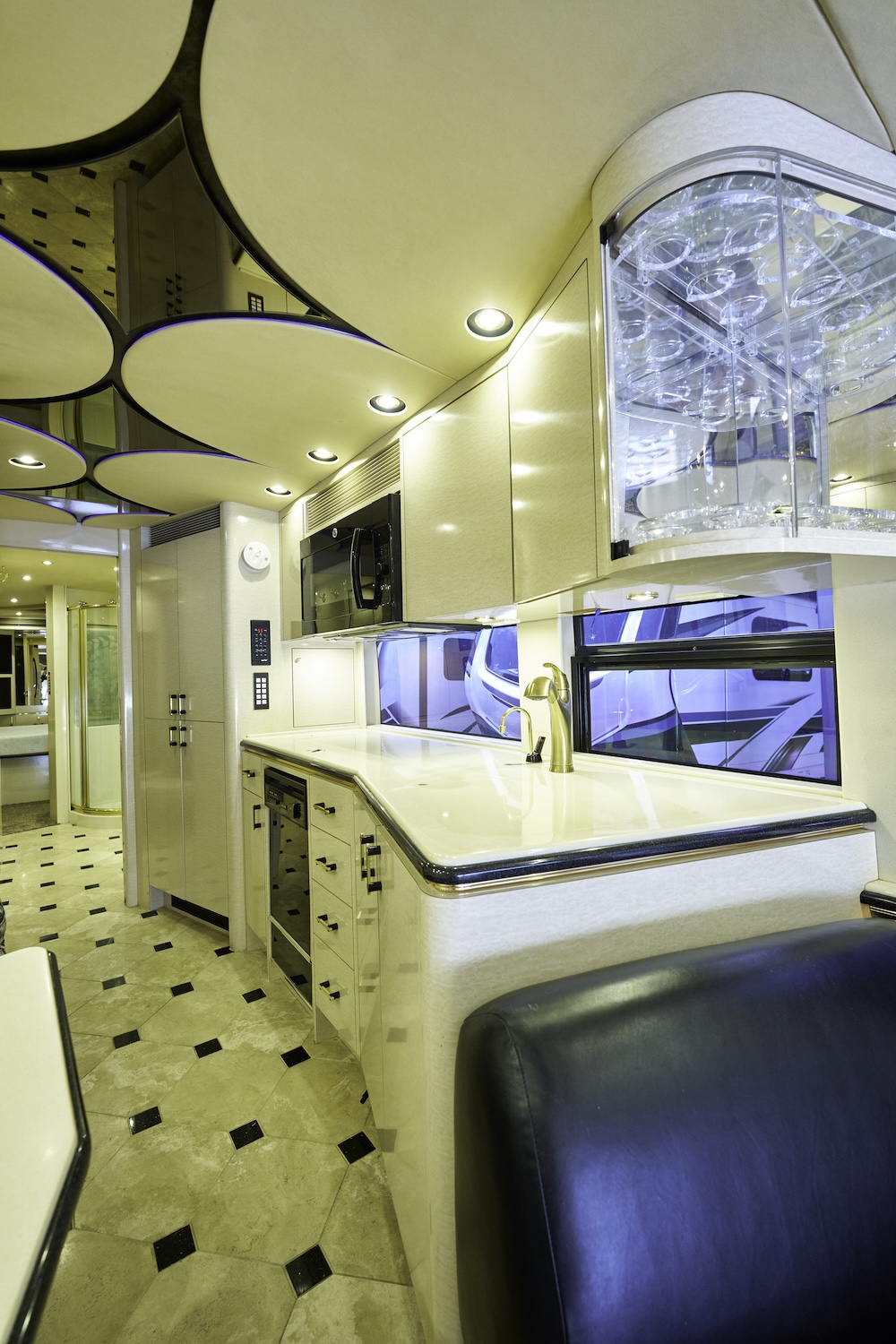 2000 Prevost Marathon H3-45 For Sale