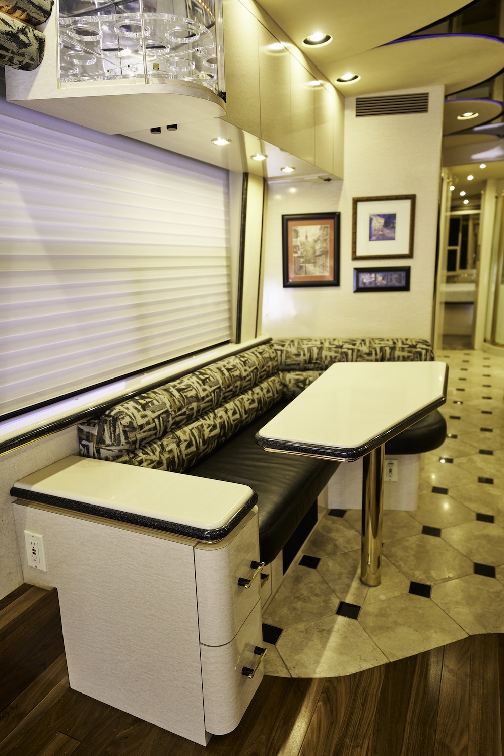 2000 Prevost Marathon H3-45 For Sale
