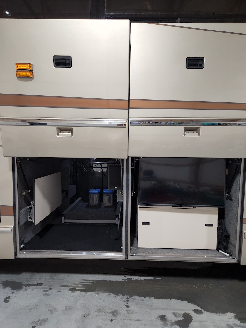 2000 Prevost Marathon H3-45 For Sale