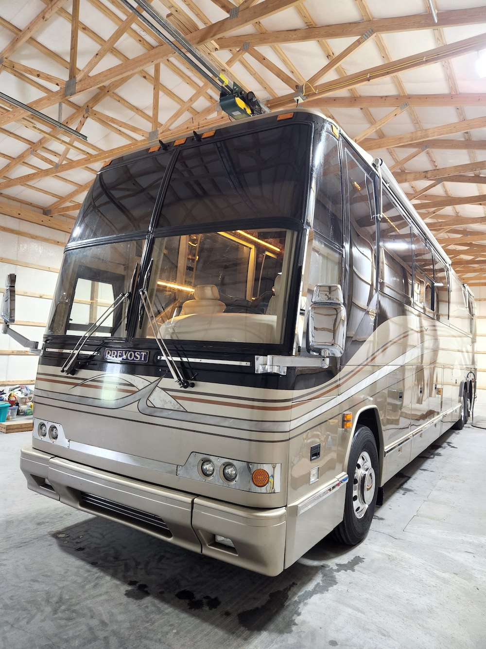 2000 Prevost Marathon H3-45 For Sale