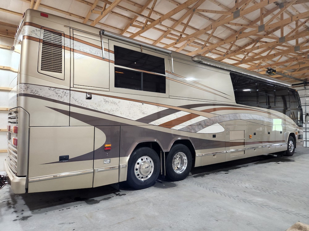 2000 Prevost Marathon H3-45 For Sale