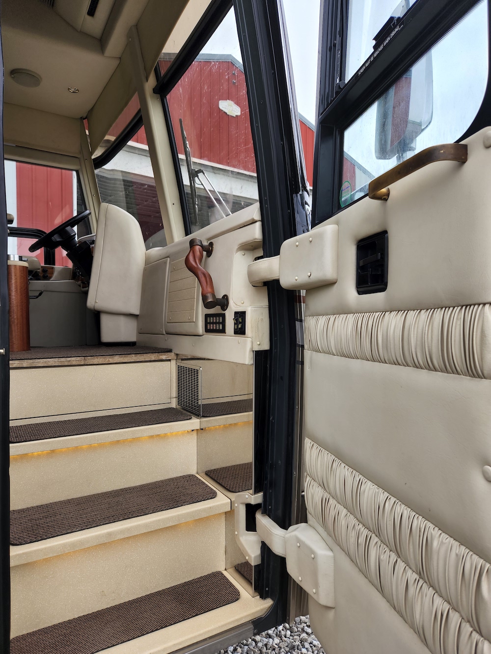 2000 Prevost Marathon H3-45 For Sale