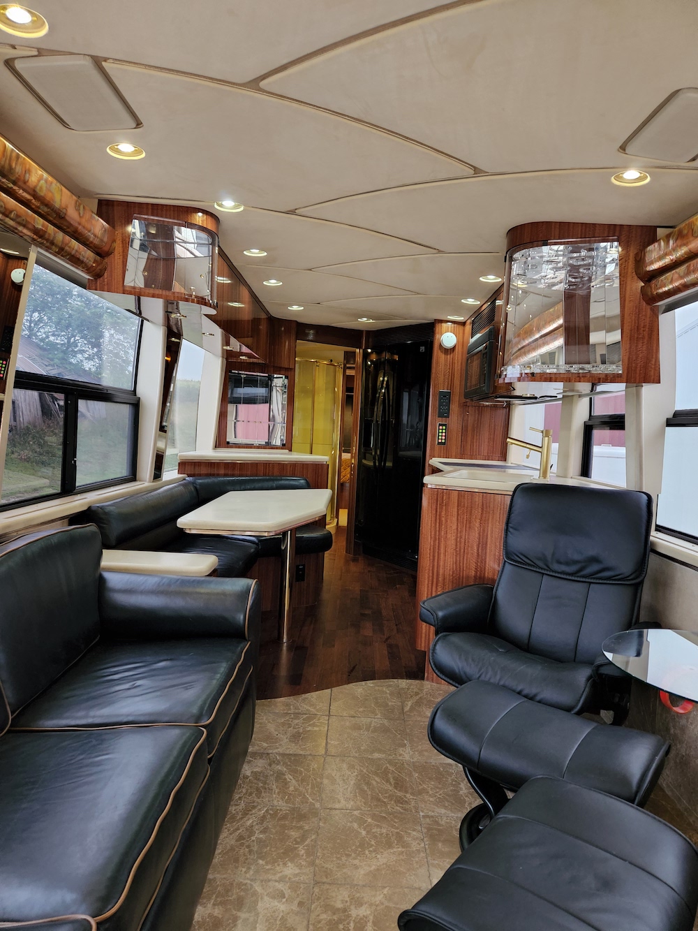 2000 Prevost Marathon H3-45 For Sale