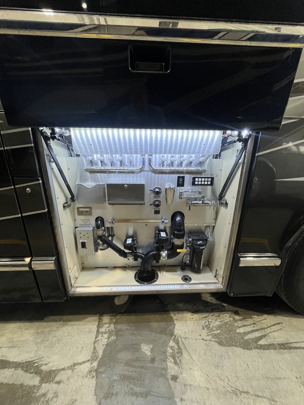 2000 Prevost Marathon H3-45 For Sale