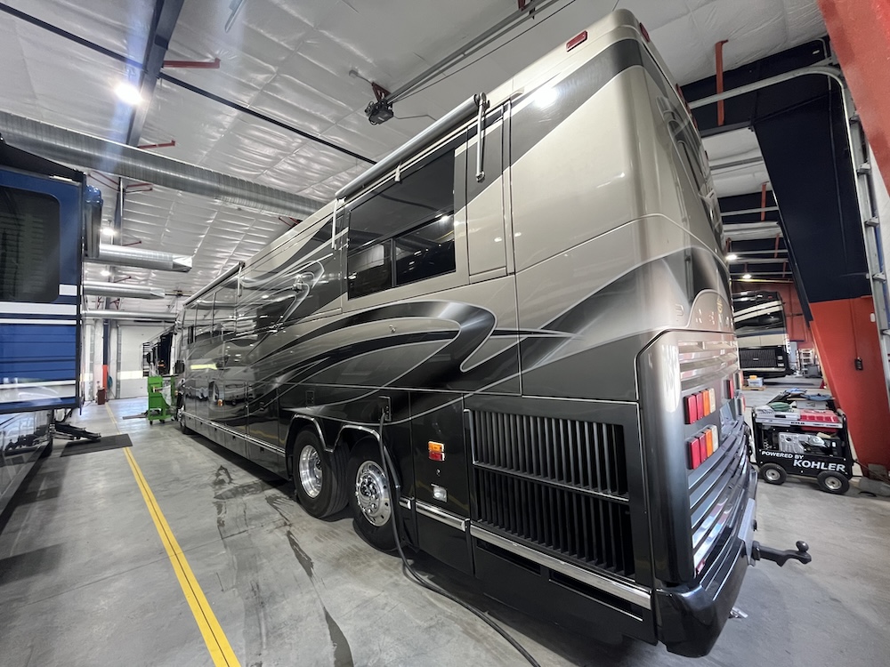 2000 Prevost Marathon H3-45 For Sale