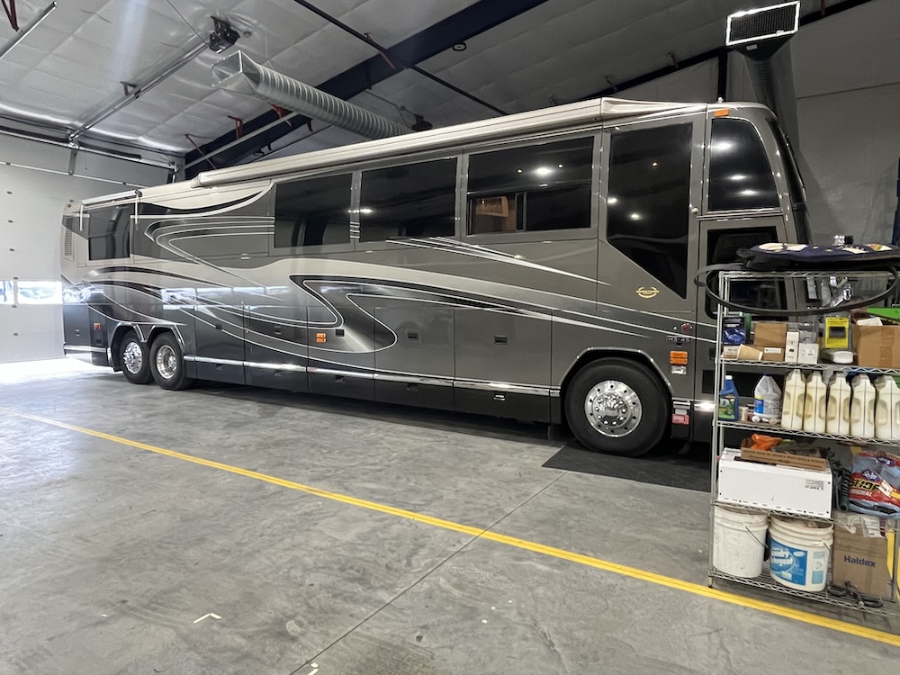 2000 Prevost Marathon H3-45 For Sale