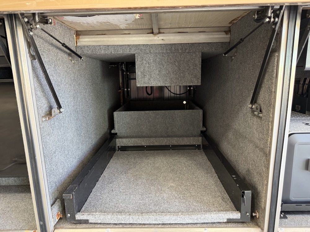 2000 Prevost Marathon H3-45 For Sale