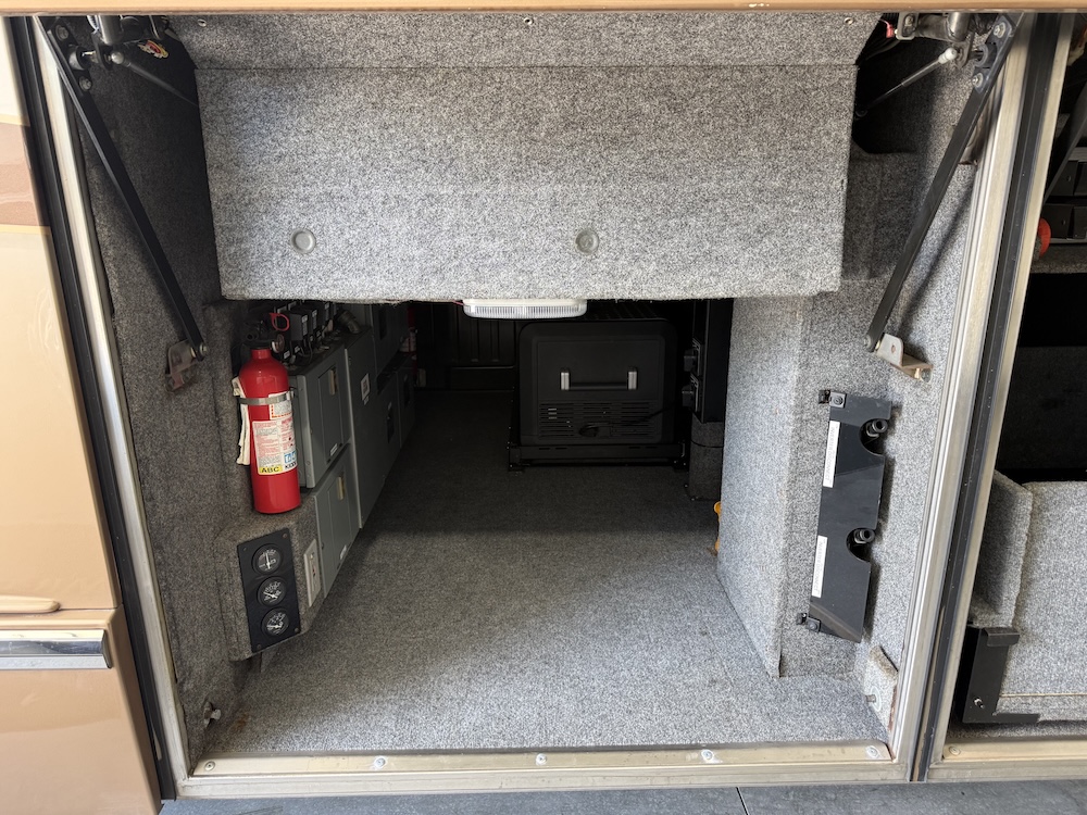 2000 Prevost Marathon H3-45 For Sale