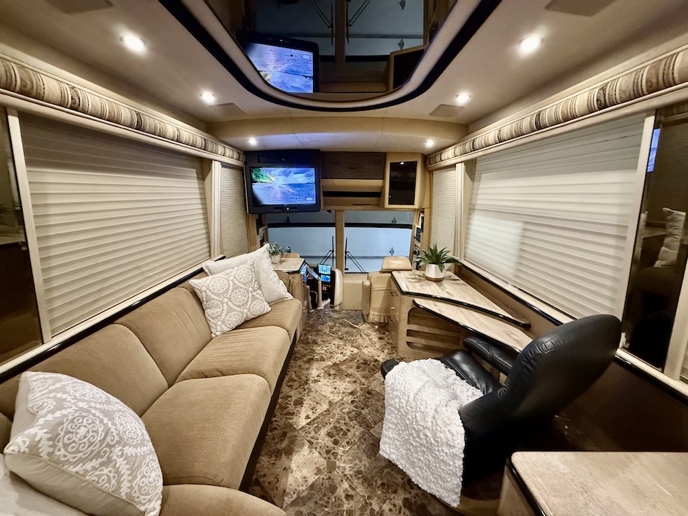 2000 Prevost Marathon H3-45 For Sale