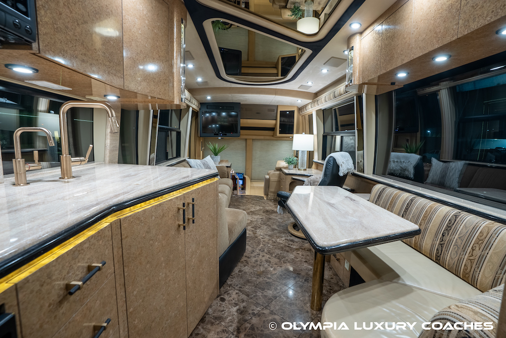 2000 Prevost Marathon H3-45 For Sale