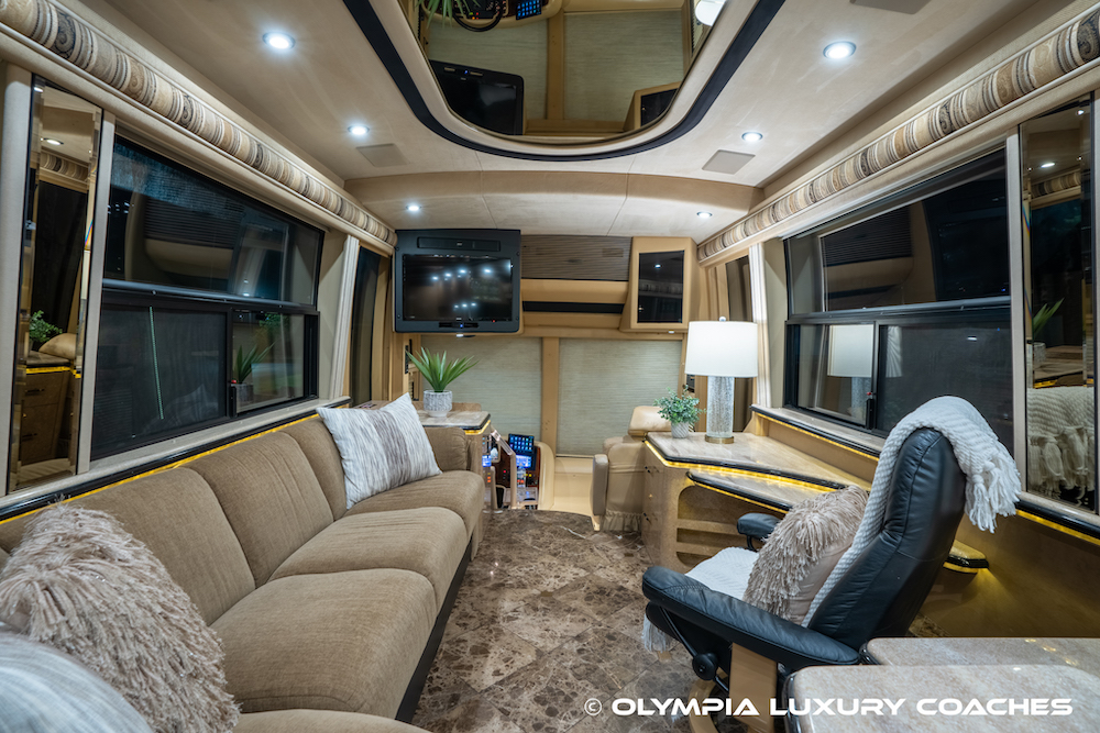 2000 Prevost Marathon H3-45 For Sale