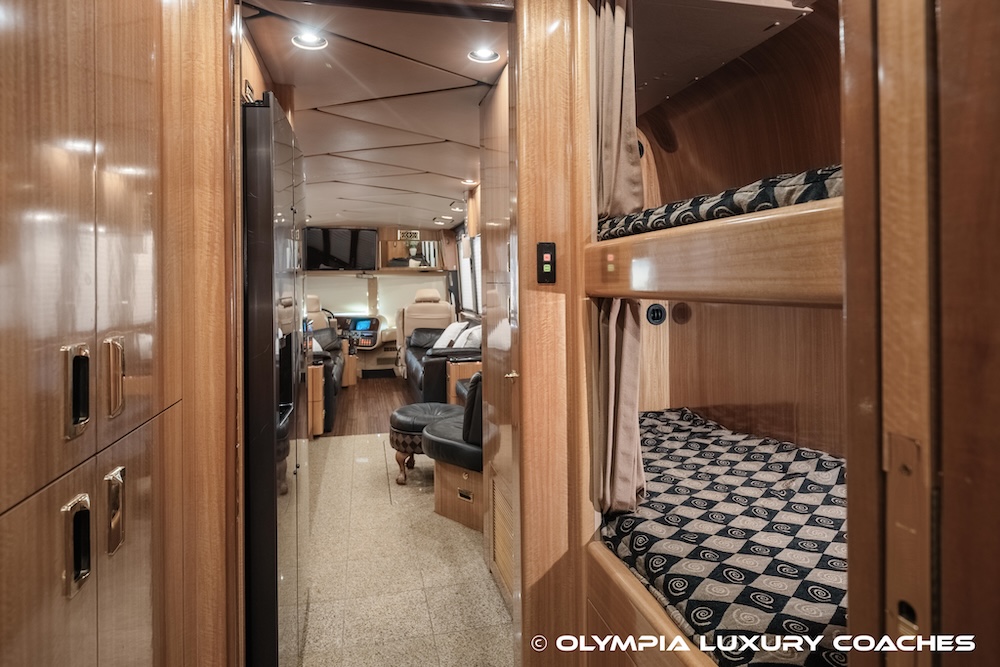 2000 Prevost Marathon XL For Sale