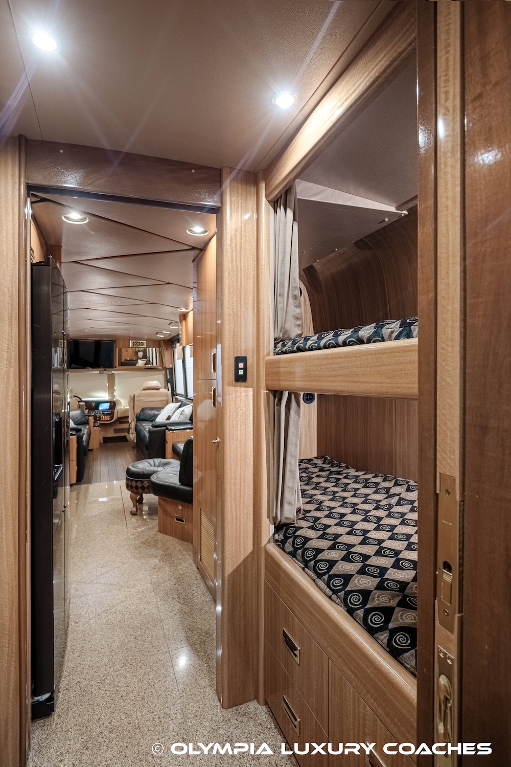 2000 Prevost Marathon XL For Sale