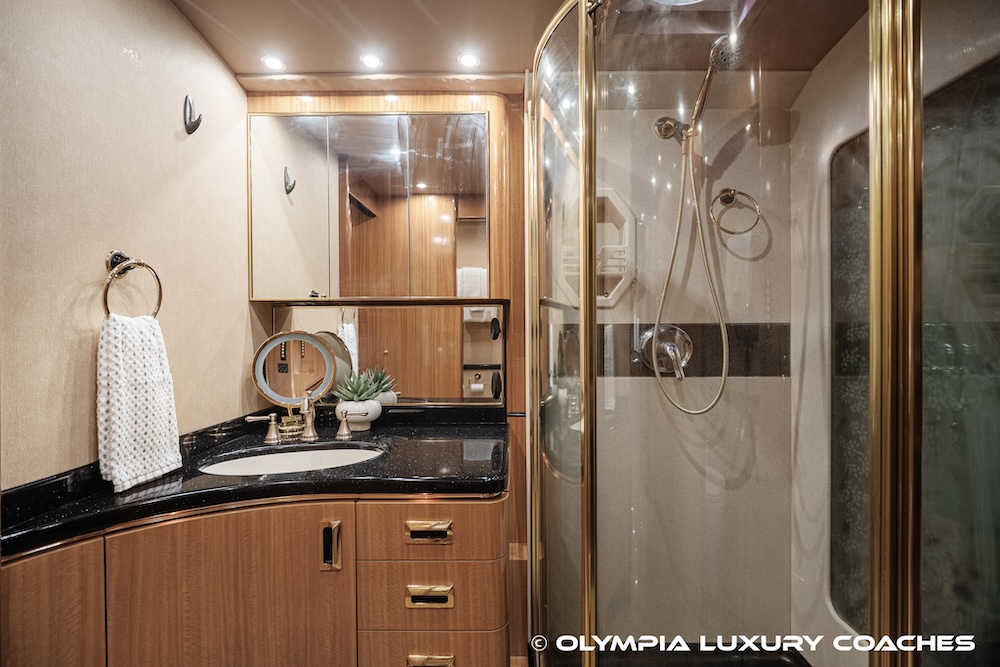 2000 Prevost Marathon XL For Sale