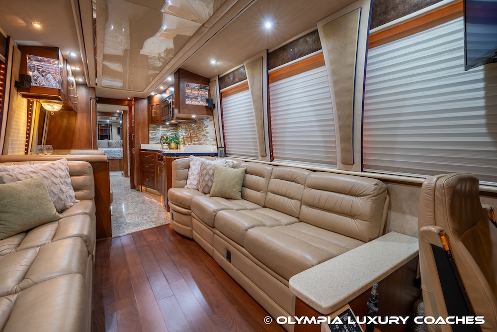 2000 Prevost Royale XL For Sale