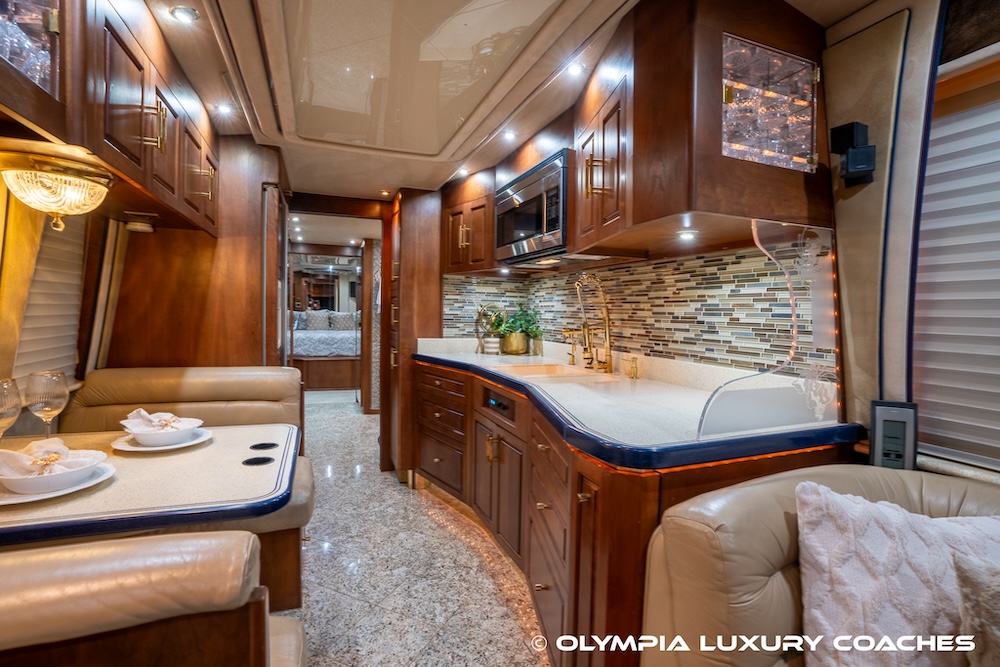 2000 Prevost Royale XL For Sale