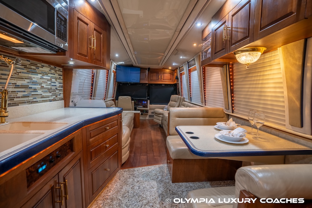 2000 Prevost Royale XL For Sale