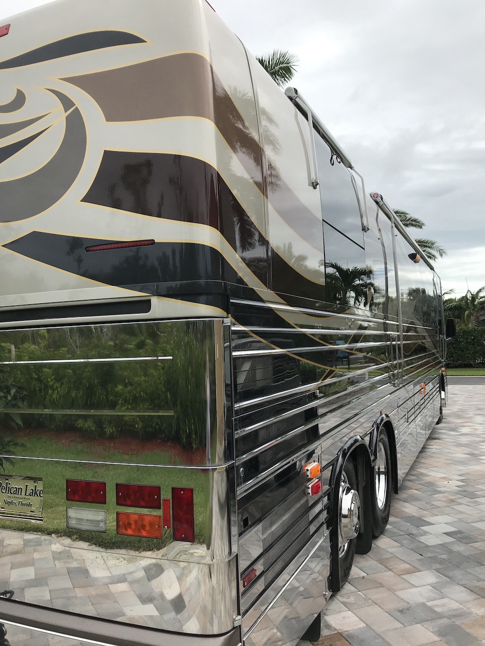 2001 Prevost American XLII For Sale